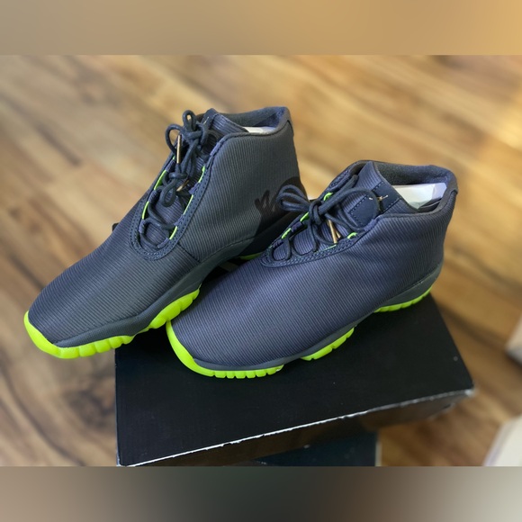 Jordan Future - Picture 2 of 4